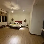 Artisan Villa